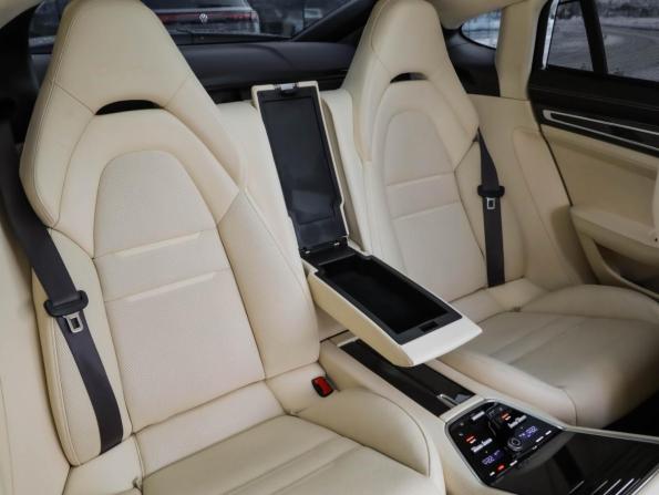 Porsche Panamera II с пробегом 2017 года, цена 8 199 000 рублей, 94967 км, лифтбек, Автокод Объявления