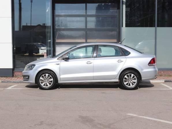 Volkswagen Polo V Рестайлинг с пробегом 2017 года, цена 1 049 000 рублей, 159000 км, седан, Автокод Объявления