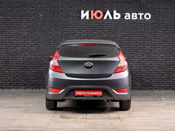 Hyundai Solaris I с пробегом 2011 года, цена 650 000 рублей, 201615 км, хэтчбек, Автокод Объявления