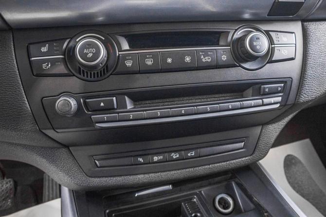BMW X5 II (E70) Рестайлинг с пробегом 2013 года, цена 1 999 000 рублей, 345000 км, внедорожник, Автокод Объявления