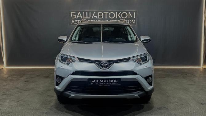 Toyota RAV4 IV (XA40) Рестайлинг с пробегом 2017 года, цена 2 165 000 рублей, 166418 км, внедорожник, Автокод Объявления