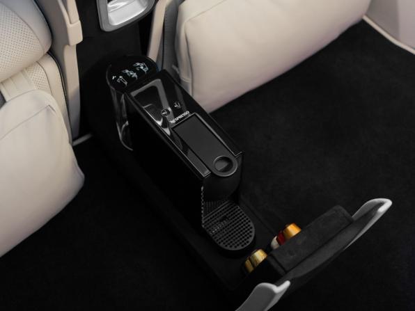Mercedes-Benz V-Класс III (W447) Рестайлинг 2 с пробегом 2025 года, цена 41 700 000 рублей, 86 км, минивэн, Автокод Объявления