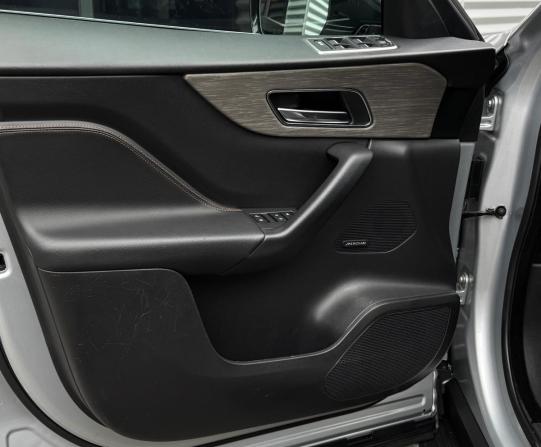 Jaguar F-Pace I с пробегом 2020 года, цена 3 150 000 рублей, 100942 км, внедорожник, Автокод Объявления