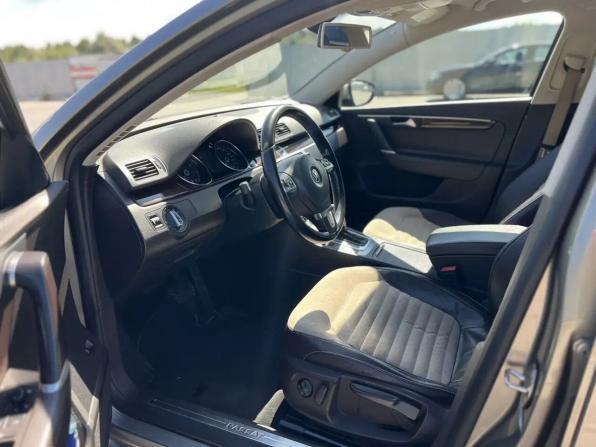 Volkswagen Passat B7 с пробегом 2012 года, цена 1 127 000 рублей, 187000 км, седан, Автокод Объявления