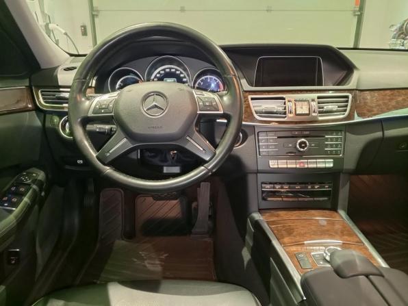 Mercedes-Benz E-Класс IV (W212 S212 C207) Рестайлинг с пробегом 2015 года, цена 1 749 000 рублей, 214847 км, седан, Автокод Объявления