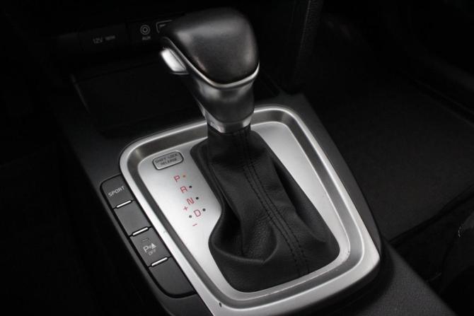 Kia Ceed III с пробегом 2019 года, цена 1 640 000 рублей, 141892 км, универсал, Автокод Объявления