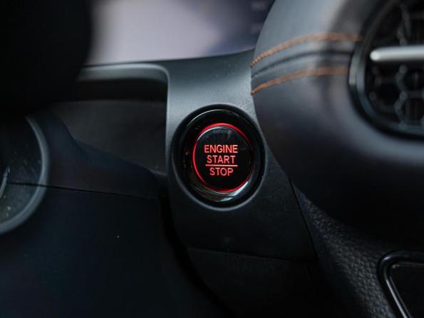 Honda ZR-V с пробегом 2024 года, цена 3 520 000 рублей, 21385 км, внедорожник, Автокод Объявления
