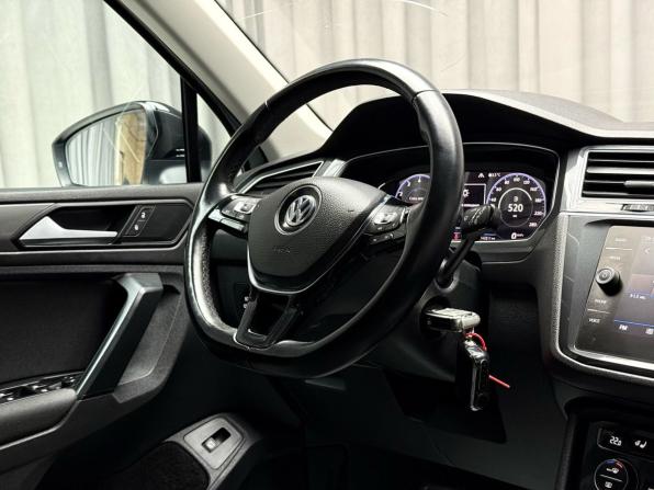 Volkswagen Tiguan II с пробегом 2019 года, цена 2 619 000 рублей, 143500 км, внедорожник, Автокод Объявления