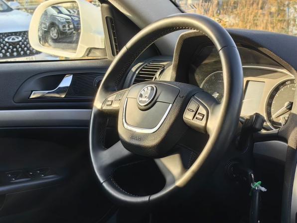 Skoda Octavia II (A5) Рестайлинг с пробегом 2012 года, цена 659 000 рублей, 269813 км, лифтбек, Автокод Объявления