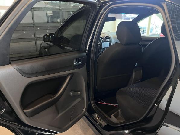 Ford Focus II с пробегом 2006 года, цена 310 000 рублей, 293020 км, седан, Автокод Объявления