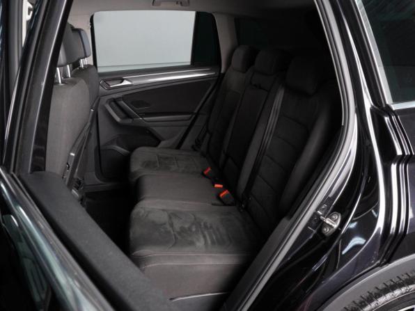 Volkswagen Tiguan II с пробегом 2017 года, цена 2 690 000 рублей, 169838 км, внедорожник, Автокод Объявления