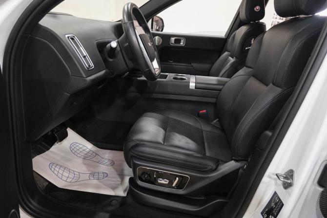 Li Auto (Lixiang) L7 I с пробегом 2023 года, цена 5 929 000 рублей, 39000 км, внедорожник, Автокод Объявления