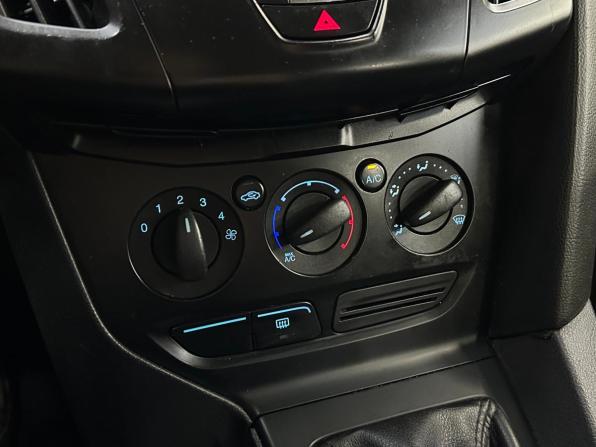 Ford Focus III с пробегом 2012 года, цена 480 000 рублей, 247552 км, хэтчбек, Автокод Объявления