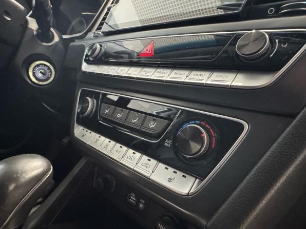 Hyundai Sonata VII (LF) Рестайлинг с пробегом 2019 года, цена 1 999 000 рублей, 63370 км, седан, Автокод Объявления