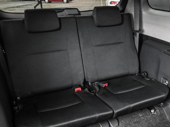 Toyota Wish II Рестайлинг с пробегом 2015 года, цена 1 499 000 рублей, 102191 км, минивэн, Автокод Объявления