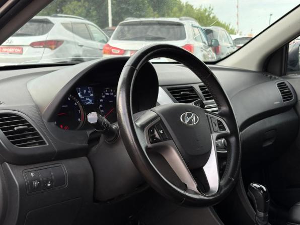 Hyundai Solaris I с пробегом 2014 года, цена 950 000 рублей, 174055 км, седан, Автокод Объявления