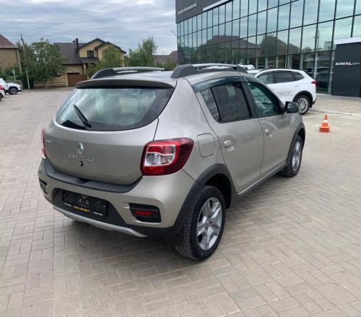Renault Sandero II Рестайлинг с пробегом 2019 года, цена 1 000 000 рублей, 105051 км, хэтчбек, Автокод Объявления