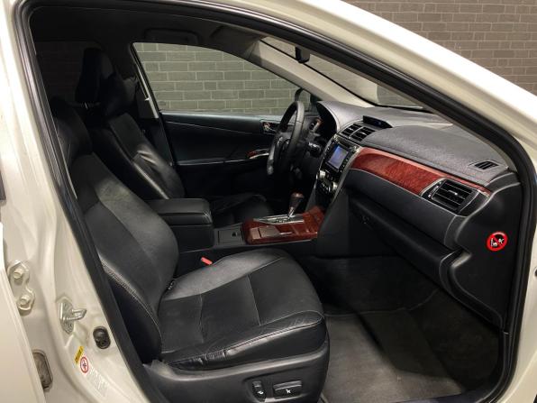 Toyota Camry VII (XV50) с пробегом 2014 года, цена 1 350 000 рублей, 323900 км, седан, Автокод Объявления
