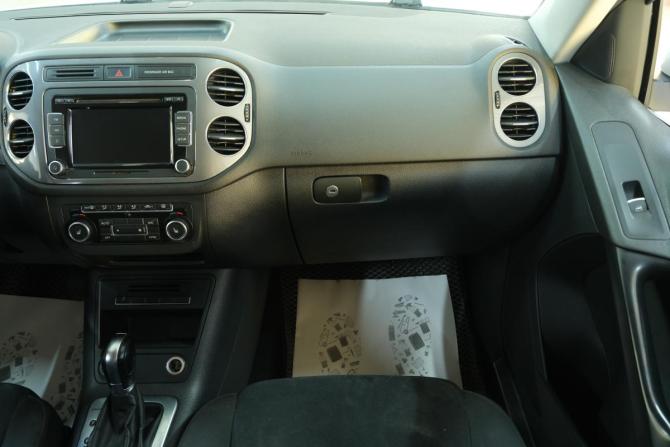 Volkswagen Tiguan I Рестайлинг с пробегом 2012 года, цена 1 329 000 рублей, 262000 км, внедорожник, Автокод Объявления