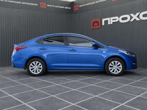 Hyundai Solaris II с пробегом 2018 года, цена 1 157 000 рублей, 106337 км, седан, Автокод Объявления