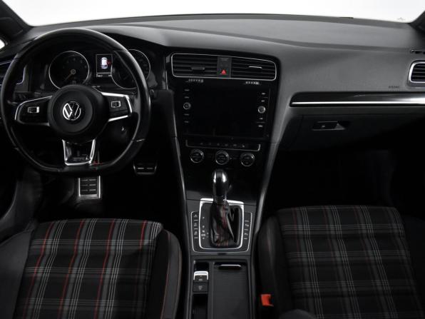 Volkswagen Golf GTI VII с пробегом 2015 года, цена 2 150 000 рублей, 210616 км, хэтчбек, Автокод Объявления