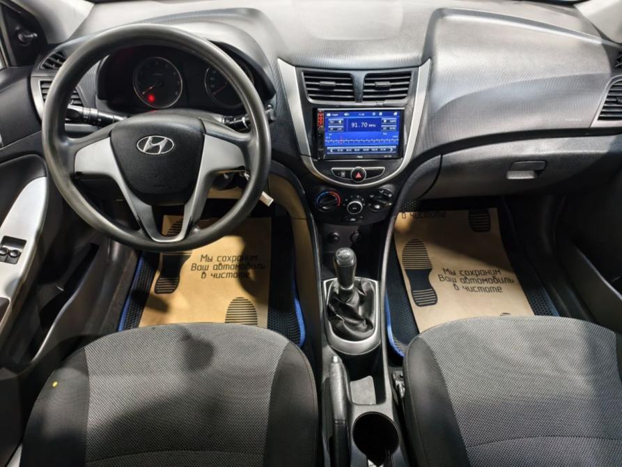 Hyundai Solaris I Курск  - изображение 8