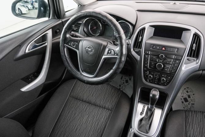 Opel Astra J Рестайлинг с пробегом 2013 года, цена 849 000 рублей, 189000 км, хэтчбек, Автокод Объявления