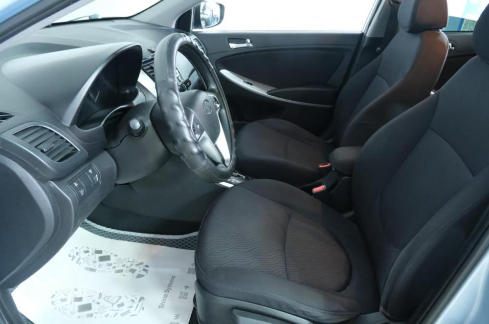 Hyundai Solaris I Омск  - изображение 8