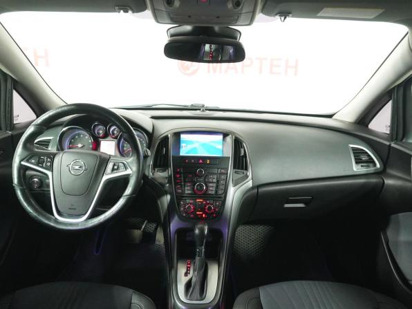 Opel Astra J Рестайлинг с пробегом 2013 года, цена 733 000 рублей, 179153 км, хэтчбек, Автокод Объявления