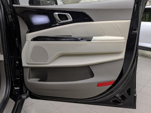 Kia Carnival IV с пробегом 2023 года, цена 4 850 000 рублей, 31601 км, минивэн, Автокод Объявления