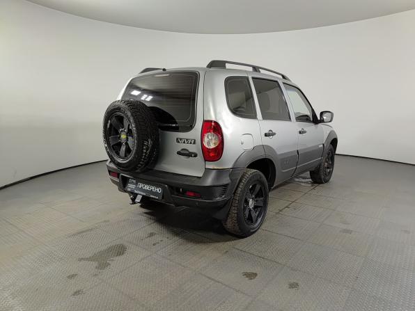 Chevrolet Niva I Рестайлинг с пробегом 2015 года, цена 572 000 рублей, 143626 км, внедорожник, Автокод Объявления