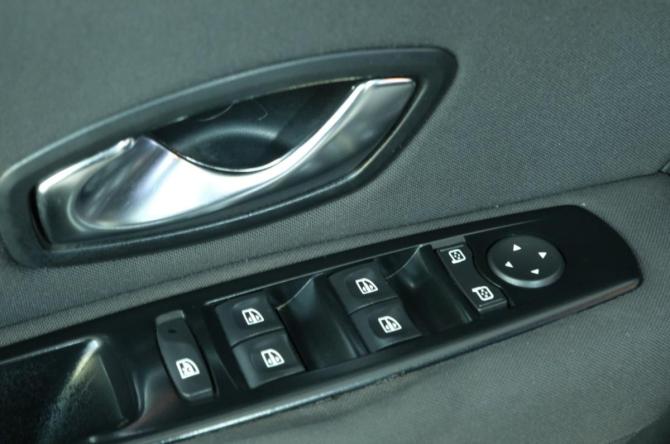 Renault Megane III с пробегом 2011 года, цена 699 000 рублей, 155000 км, хэтчбек, Автокод Объявления