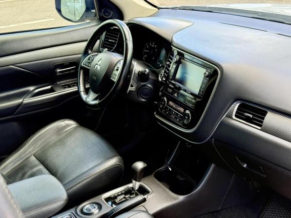 Mitsubishi Outlander III с пробегом 2013 года, цена 1 438 000 рублей, 132132 км, внедорожник, Автокод Объявления