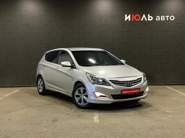 Hyundai Solaris I Рестайлинг с пробегом 2016 года, цена 950 000 рублей, 168521 км, хэтчбек, Автокод Объявления