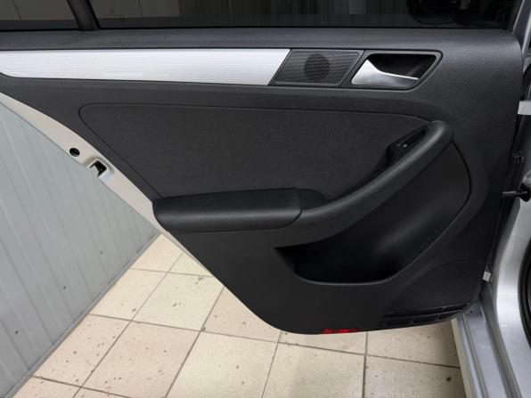 Volkswagen Jetta VI с пробегом 2013 года, цена 1 280 000 рублей, 116349 км, седан, Автокод Объявления