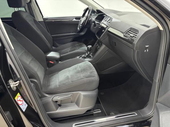 Volkswagen Tiguan II с пробегом 2018 года, цена 2 450 000 рублей, 187335 км, внедорожник, Автокод Объявления