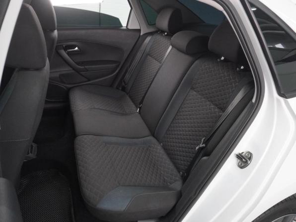 Volkswagen Polo V Рестайлинг с пробегом 2019 года, цена 1 429 000 рублей, 132924 км, седан, Автокод Объявления