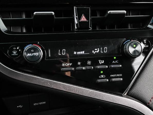 Toyota Camry VIII (XV70) Рестайлинг с пробегом 2021 года, цена 2 969 000 рублей, 107721 км, седан, Автокод Объявления