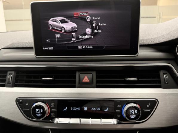 Audi A4 V (B9) с пробегом 2019 года, цена 1 920 000 рублей, 171862 км, универсал, Автокод Объявления