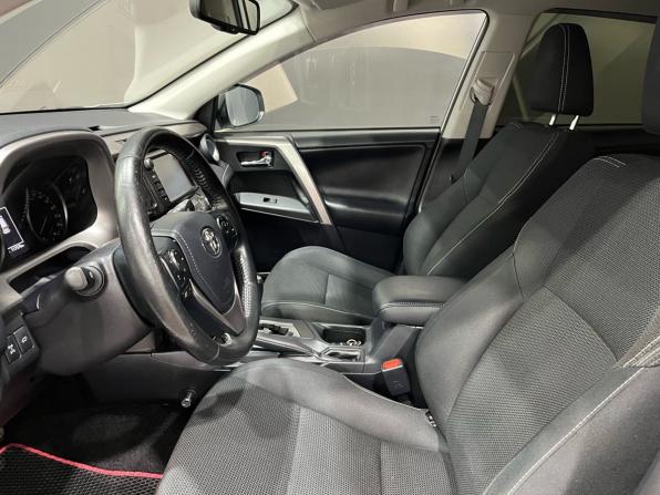 Toyota RAV4 IV (XA40) Рестайлинг с пробегом 2019 года, цена 2 850 000 рублей, 117000 км, внедорожник, Автокод Объявления