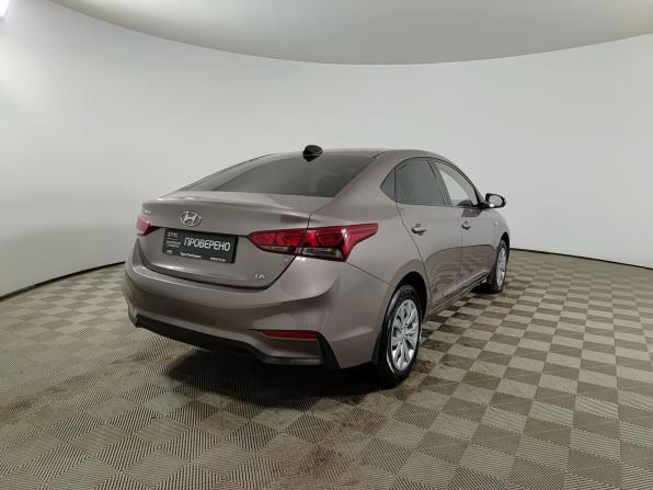 Hyundai Solaris II с пробегом 2018 года, цена 1 250 000 рублей, 180000 км, седан, Автокод Объявления