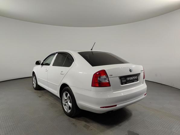 Skoda Octavia II (A5) Рестайлинг с пробегом 2013 года, цена 1 100 000 рублей, 131805 км, лифтбек, Автокод Объявления