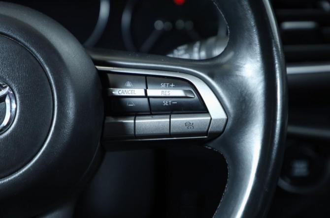 Mazda 3 IV (BP) с пробегом 2020 года, цена 1 899 000 рублей, 40224 км, седан, Автокод Объявления