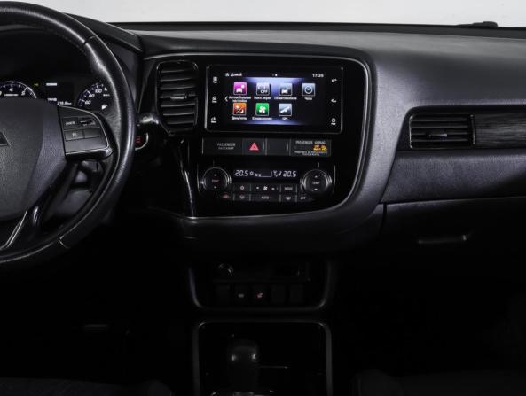 Mitsubishi Outlander III Рестайлинг 3 с пробегом 2018 года, цена 2 140 000 рублей, 146930 км, внедорожник, Автокод Объявления