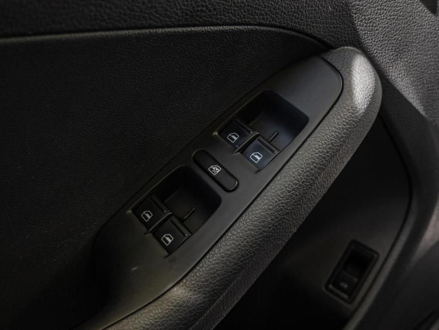 Volkswagen Jetta VI Рестайлинг Краснодар  - изображение 16