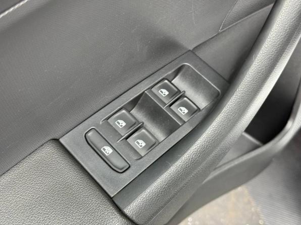 Skoda Rapid I Рестайлинг с пробегом 2018 года, цена 1 378 012 рублей, 59160 км, лифтбек, Автокод Объявления