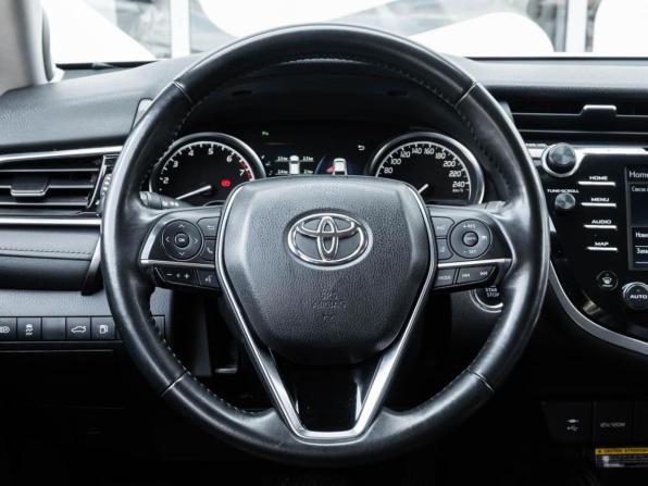 Toyota Camry VIII (XV70) с пробегом 2018 года, цена 2 645 000 рублей, 85154 км, седан, Автокод Объявления