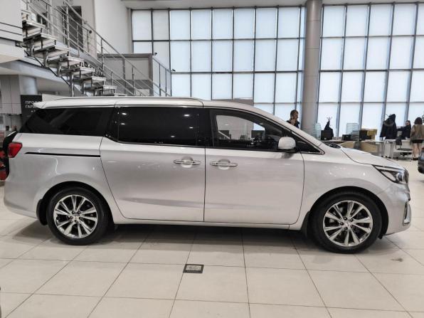 Kia Carnival III с пробегом 2020 года, цена 2 900 000 рублей, 108500 км, минивэн, Автокод Объявления