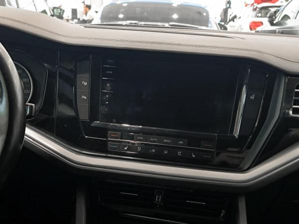 Volkswagen Touareg III с пробегом 2020 года, цена 4 099 000 рублей, 170000 км, внедорожник, Автокод Объявления