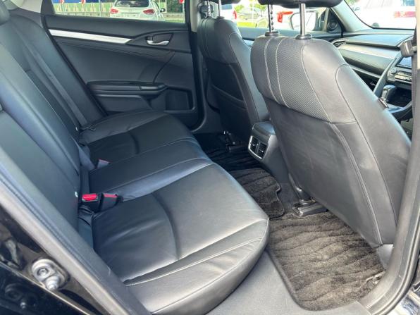 Honda Civic X с пробегом 2018 года, цена 1 815 000 рублей, 98900 км, седан, Автокод Объявления